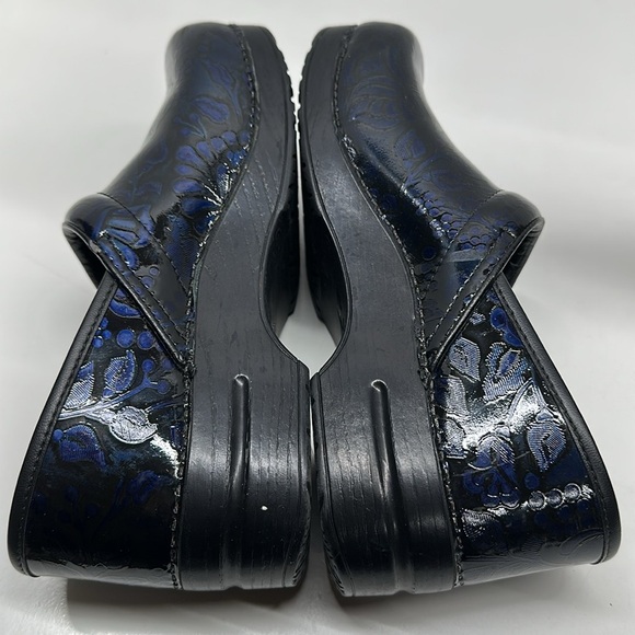 Dansko Clogs Slip On Comfort Shoes Patent Shiny Leather Floral Black Blue 42 12 - Picture 7 of 10